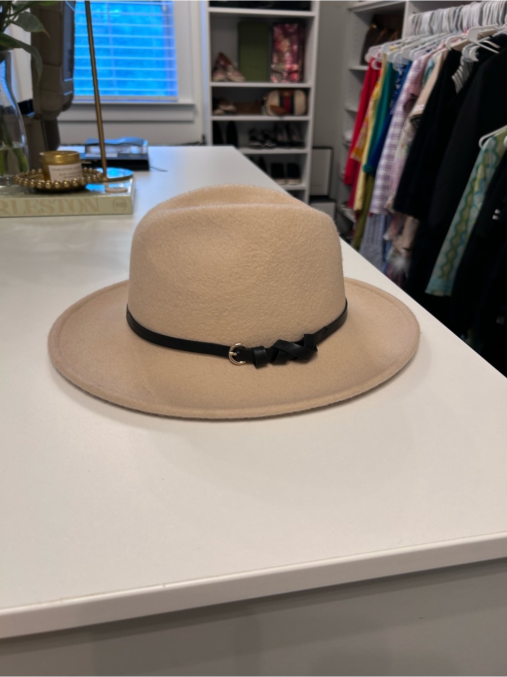 Womens Wide-Brim Wool Hat in Beige with Black Band